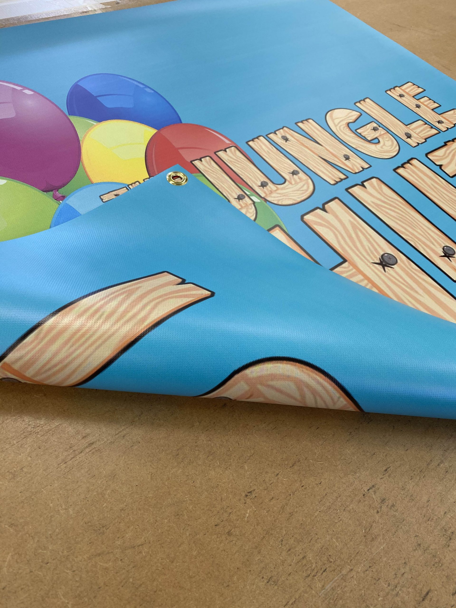 Vinyl Banner 2600 X 600mm Double Sided - Click to enlarge